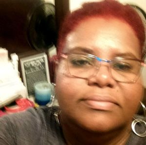 Meet your Posher, Ronette